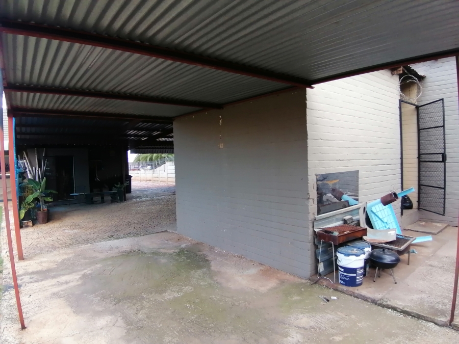 3 Bedroom Property for Sale in Stilfontein Ext 2 North West